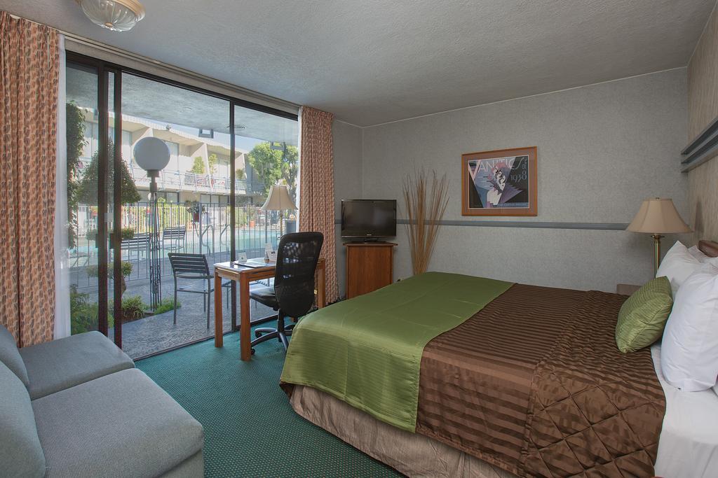 Travelodge Hotel At Lax Λος Άντζελες Δωμάτιο φωτογραφία
