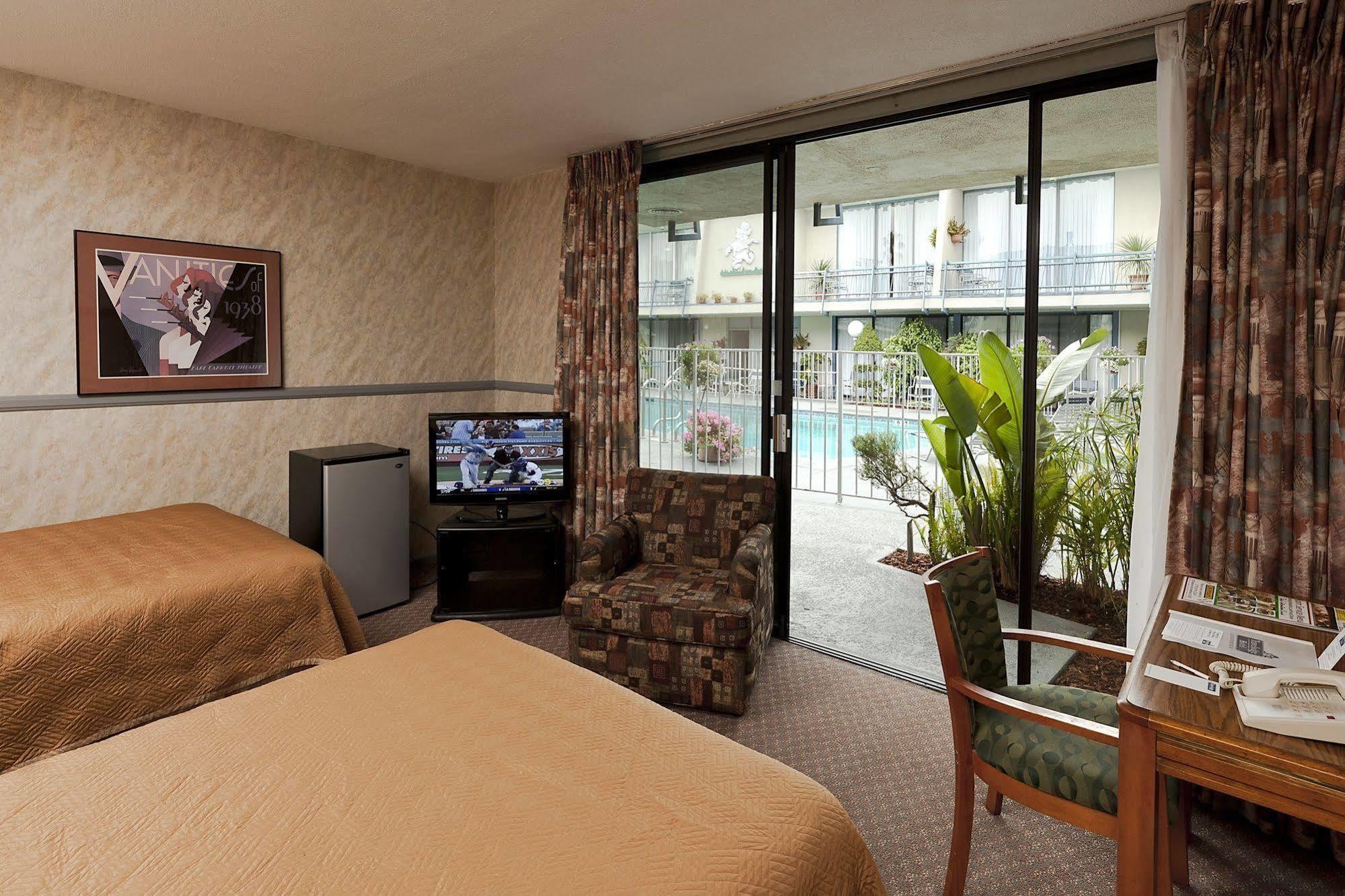 Travelodge Hotel At Lax Λος Άντζελες Εξωτερικό φωτογραφία
